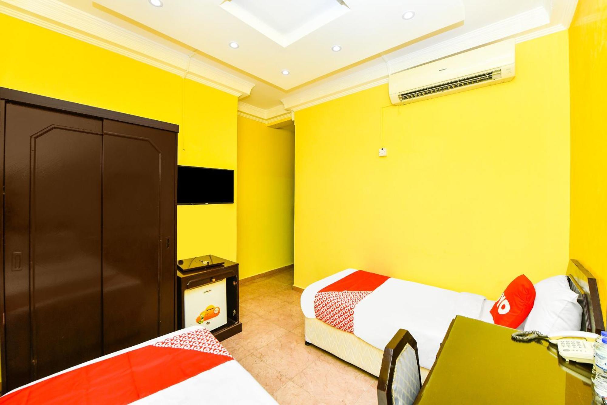 Oyo 137 Marina Hotel 马斯喀特 外观 照片